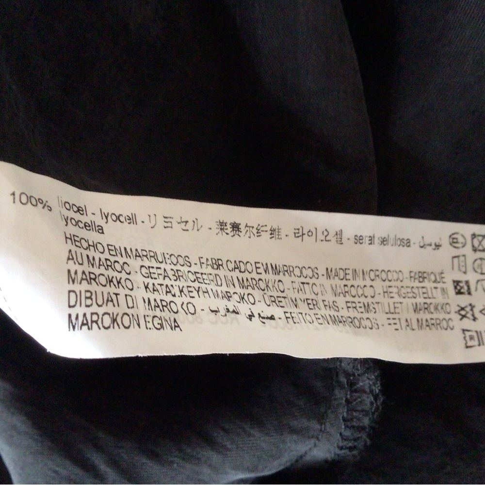 Zara Fillsens Black Tencel Racerback Midi Dress
Large, New - Picture 7 of 7